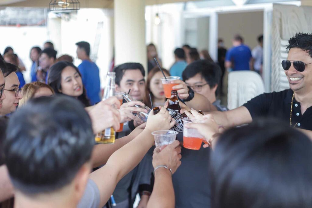 Cloudstaffers doing a toast with their drinks